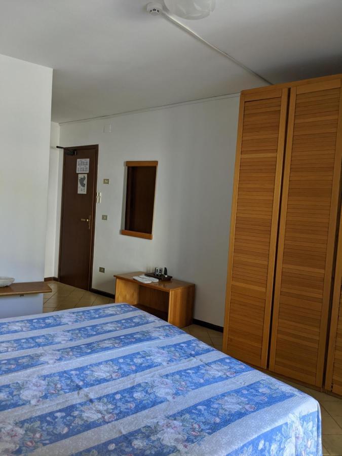 ליגננו סביאדורו Hotel Corallo מראה חיצוני תמונה