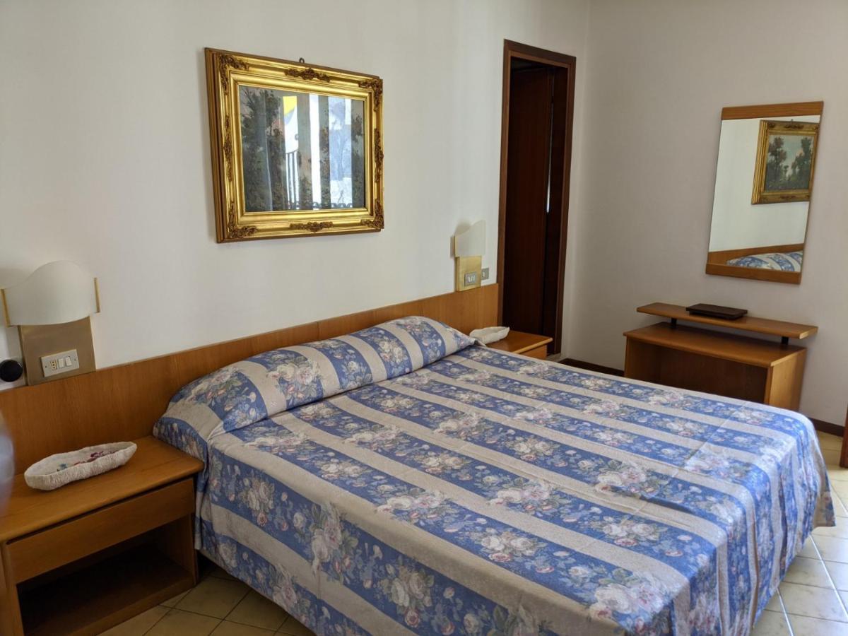 ליגננו סביאדורו Hotel Corallo מראה חיצוני תמונה